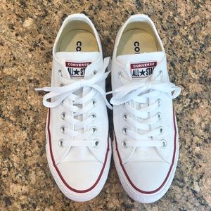 White Converse size 7.